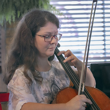 Alexandra Somova, cello